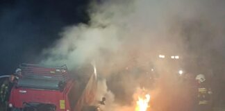 Dramat rolników w czasie żniw. Spłonął kombajn i prasa rolnicza