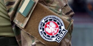 Odralniali ziemię za łapówki. Cztery osoby z zarzutami