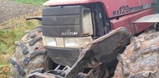 Nietrzeźwy traktorzysta uderzył w pociąg