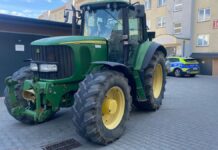 Ukradł ciągnik za 190 tys. zł i pojechał nim do miasta. 20-latek zatrzymany