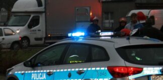 Ciągnikiem rolniczym holował pijanego kierowcę suzuki