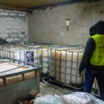 „Fabryka bimbru” w gospodarstwie! 55 tysięcy litrów zacieru i tysiąc litrów „procentów”