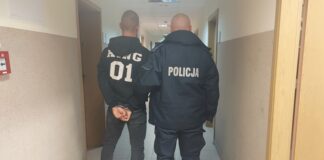 20-latek ukradł dwa ciągniki rolnicze, dwie osobówki i przyczepkę. Grozi mu 10 lat więzienia!
