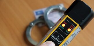 Jak dzik w kukurydzę: Pogoń policjantów za pijanym traktorzystą
