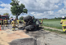 Pijany traktorzysta z dożywotnim zakazem staranował auto. W środku było dziecko