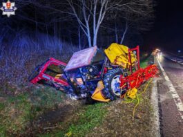 Uderzyła w Ursusa na prostej drodze! Trzy osoby trafiły do szpitala