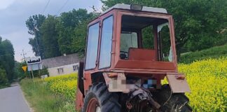 Pijany traktorzysta zatrzymany przez świadków. Ponad 2 promile i brak uprawnień!
