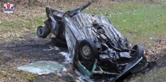 Wyprzedził ciągnik, uderzył w ciężarówkę i zginął na miejscu