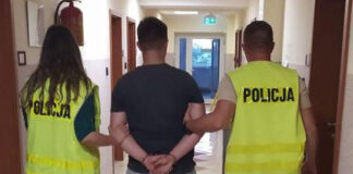 Zatrzymany seryjny podpalacz, podpalał bele i sterty słomy, drewniane budynki i pustostany