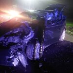 Przyczepa odpięła się od ciągnika i uderzyła w samochód osobowy