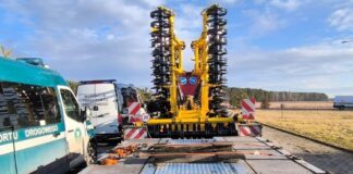 Transport agregatu rolniczego zatrzymany. Miał dotrzeć do Ukrainy