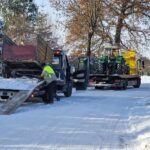 Ciągnik na lawecie. Rolnik wpadł w poważne kłopoty