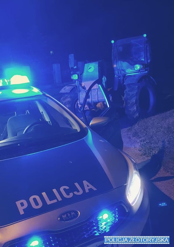 Pijany jechał ładowarką teleskopową wężykiem po chodniku!
