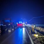 Tragiczny wypadek z udziałem ciągnika. 50-letni pieszy zginął potrącony przez BMW