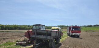 Maszyna do sadzenia ziemniaków przycisnęła rolnika. Interweniował śmigłowiec LPR