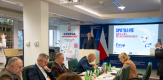 Azja otwiera drzwi dla polskiego mleka. Branża szykuje się na długą ofensywę eksportową