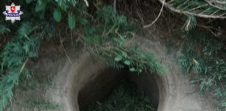 Makabryczny wypadek. Dwaj mężczyźni odnalezieni w szambie