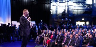 Z Ukrainą i jej towarami będziemy dalej żyć – mówił szef resortu rolnictwa na konwencji programowej PIS