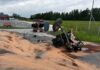 Ursus rozerwany na pół po zderzeniu z mercedesem. Cudem nikt nie ucierpiał