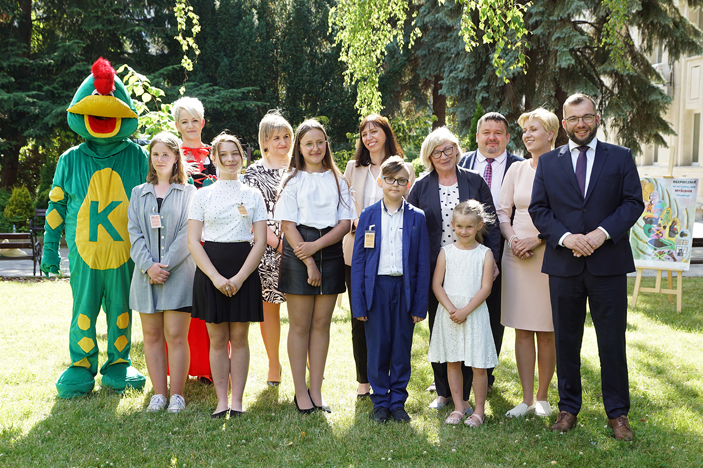 Bezpieczeństwo dzieci w gospodarstwach rolnych – finał konkursu plastycznego KRUS