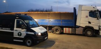 7 ton jabłek za dużo na ciężarówce! Srogi mandat i i wstrzymany transport