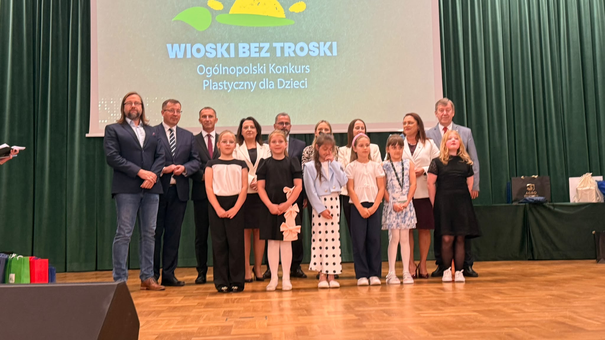 Ponad 32 tysiące dzieci zaangażowanych w bezpieczeństwo na wsi. KRUS nagrodził laureatów ogólnopolskich konkursów