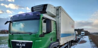 Przesunięte półtusze przeważyły nacisk osi