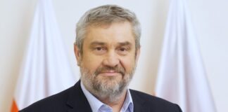 Zarzuty wobec byłego ministra rolnictwa. Prokuratura kieruje akt oskarżenia do sądu
