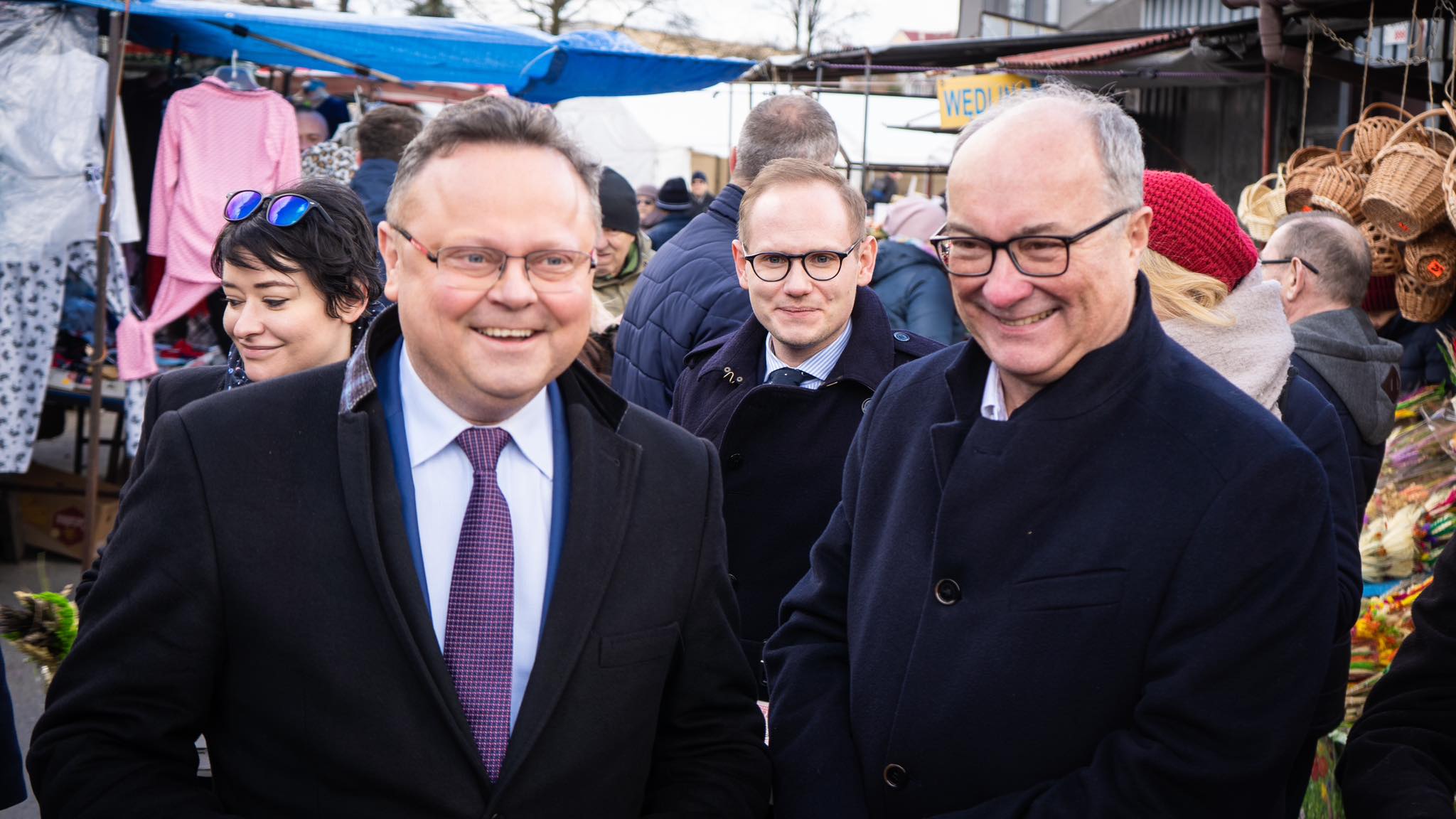 Pieniądze z KPO nie przychodzą, ponieważ Morawiecki i Ziobro prowadzą walkę kogutów
