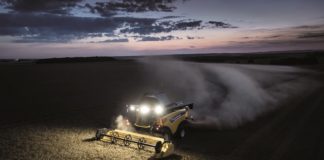 New Holland Agriculture wprowadza na rynek serię kombajnów CH CROSSOVER HARVESTING