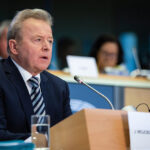 Nowa definicja aktywnego rolnika. Wojciechowski ostrzega przed zagładą małych gospodarstw!