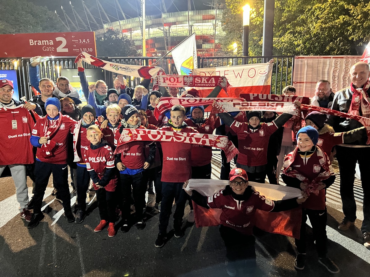 ROCAM CUP 2021 – Zwycięzcy turnieju AP Champions Ryjewo na meczu Polska – San Marino