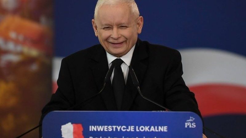 Prezes PiS Jaroslaw Kaczyński w Janowie Lubelskim - Polska jest jedna (twitter pisorgpl)