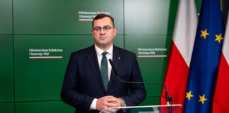 Krajewski ujawnia pierwsze wyniki kontroli w KOWR. Dwa zawiadomienia do prokuratury i niepokojące ustalenia w sprawie działek CPK