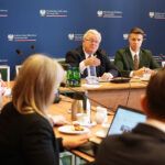 Wiemy kiedy pomoc trafi do rolników. Siekierski podał szczegóły