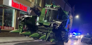 Nawigacja zawiodła, kombajn zablokował Płońsk