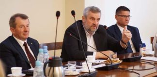 Ardanowski: zostaną opracowane standardy chowu zwierząt