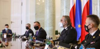 Prezydent podziękował strażakom za pomoc w walce z pandemią