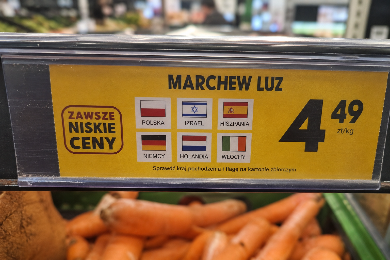 Wroński: Markety omijają flagi przy warzywach. „Klient jest wprowadzany w błąd tak samo jak wcześniej”