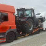 ITD zatrzymało transport ciągnika i ciężarówek z Holandii. Co było nie tak?