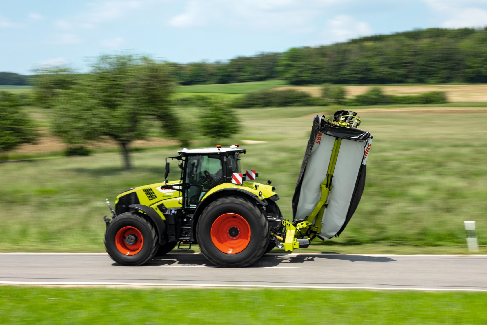 CLAAS prezentuje DISCO 4400 CONTOUR o szerokości roboczej 4,20 m