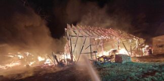 Ogień strawił stodołę i maszyny. Tragedia rolnika z Wielkopolski