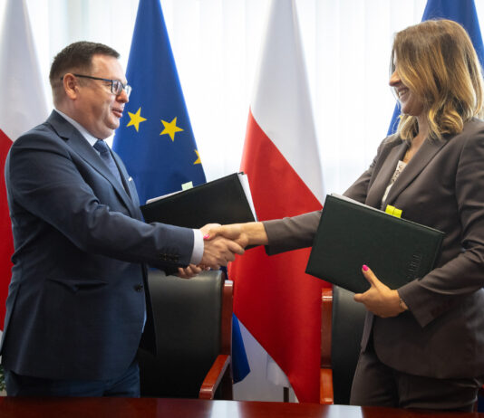 Rolniku, kontrole mają być prostsze. ARiMR i PIORiN podpisały umowę