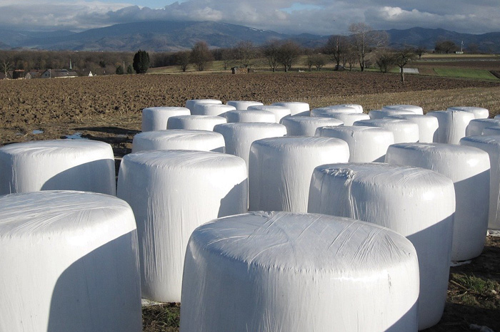 Problemy z odbiorem zużytych opon i resztek styropianu budowlanego oraz folii