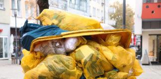 17 proc. Polaków przyznaje się, że marnuje świąteczną żywność. Eksperci nie dają temu wiary