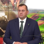 Krajewski ogłosił nowe formy wsparcia: Tanie kredyty zamiast dopłat do zbóż