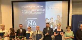 Pracownicy KRUS podnoszą swoje kwalifikacje na studiach podyplomowych nt. ubezpieczeń społecznych