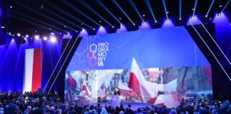 800 plus od nowego roku. Kaczyński obiecuje podwyżki