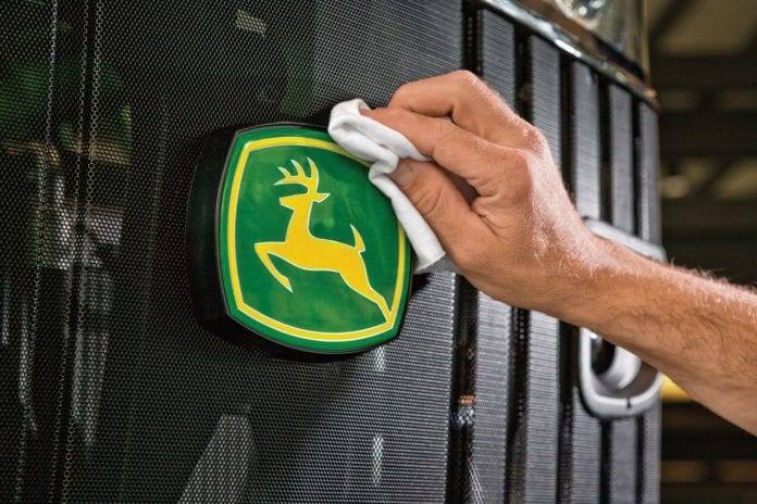 John Deere, ciągniki, Mara Downing, Best Global Brands