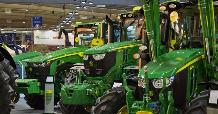 John Deere, Polagra, ciągniki serii 8R, 